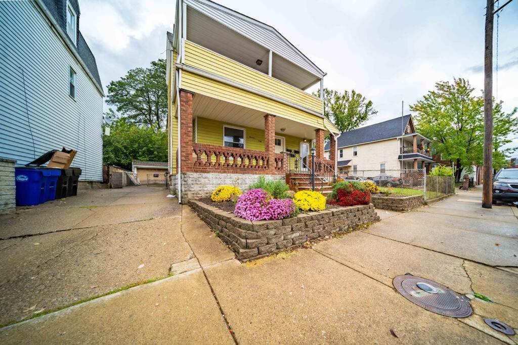Walkable Gem In Little Italy Leilighet Cleveland Eksteriør bilde